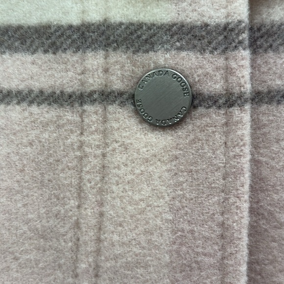 Canada Goose Almadine cropped Plaid Jacket—GORGEOUS!! New With Tags—Small - Picture 7 of 9